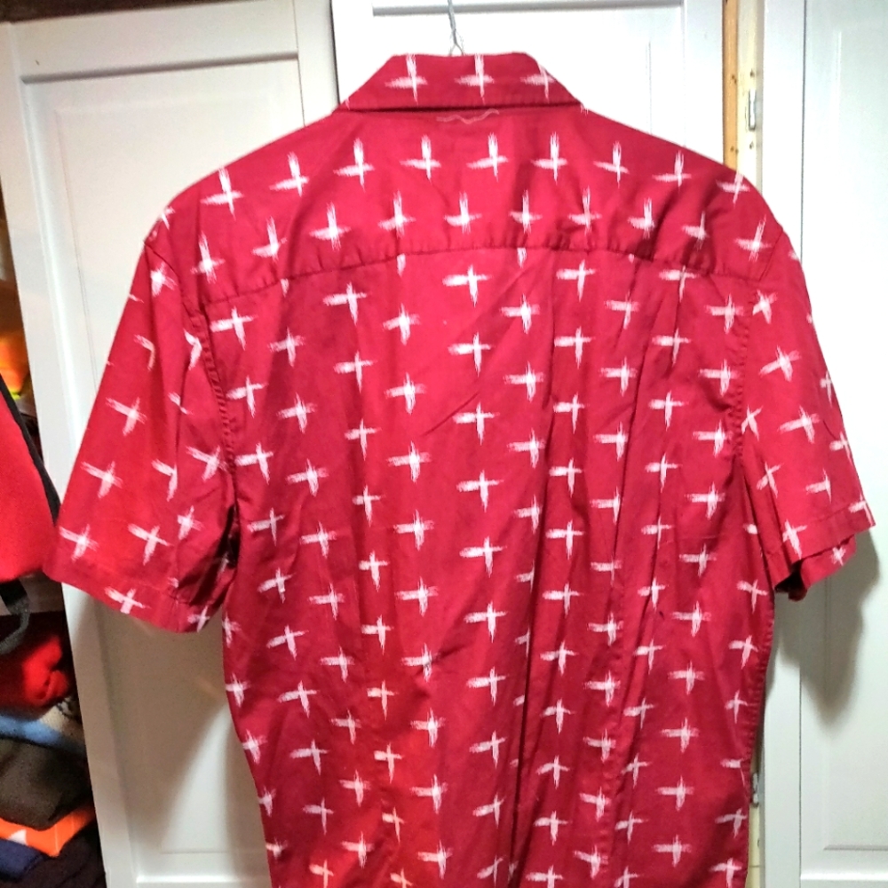 Red short sleeve shirt great condition never worn